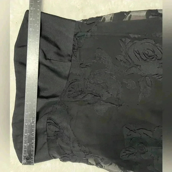 Vintage Strapless Donna Karan Black Gown Size 4 - Picture 4 of 16